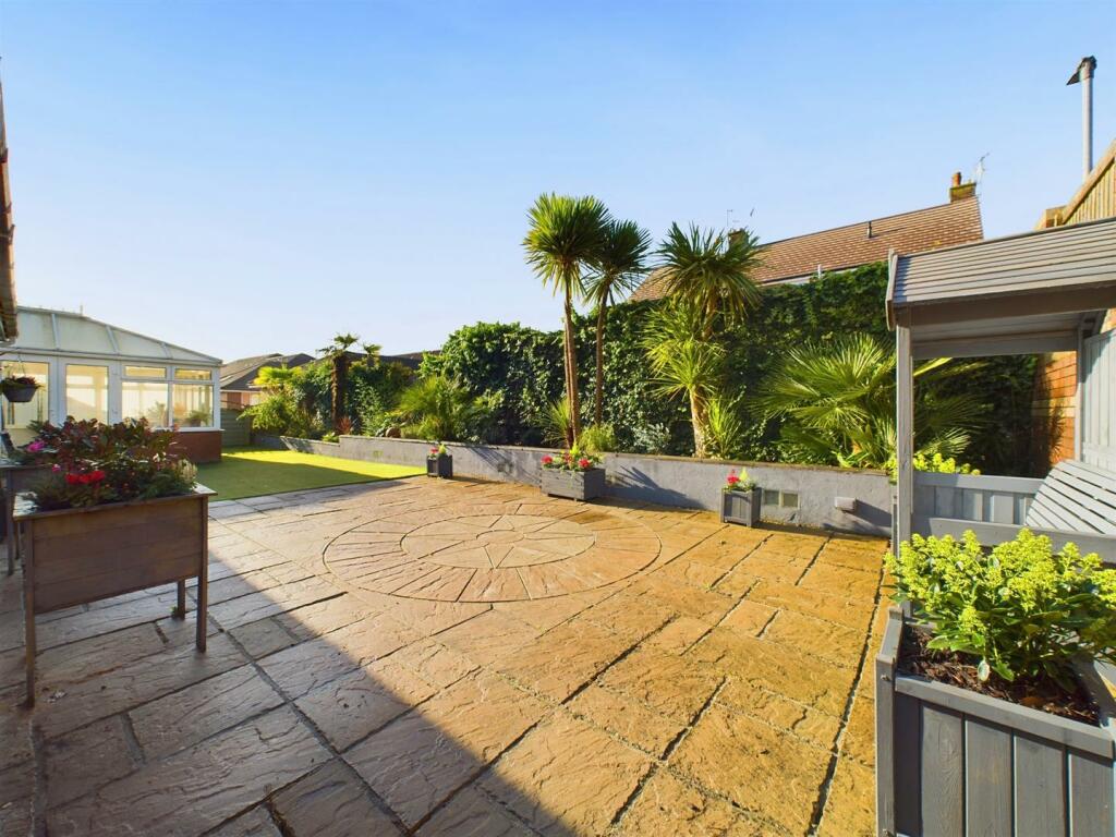 CAM01993G0-PR0133-ST