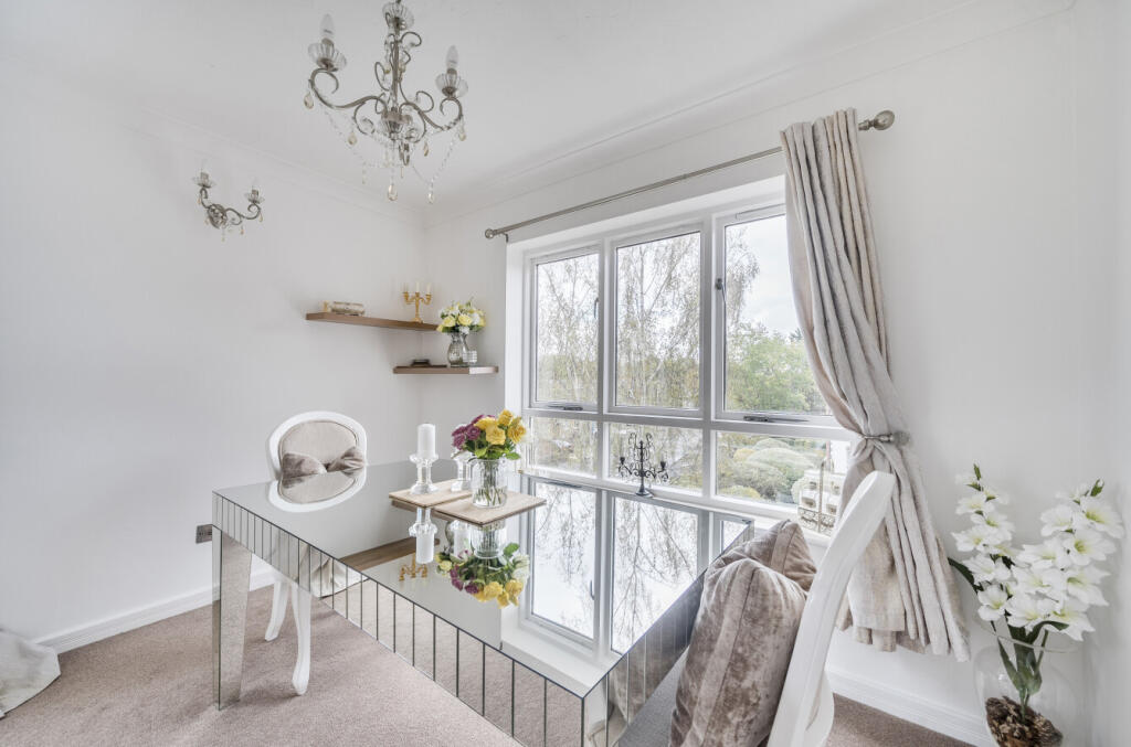 1348304-13-68b72c...