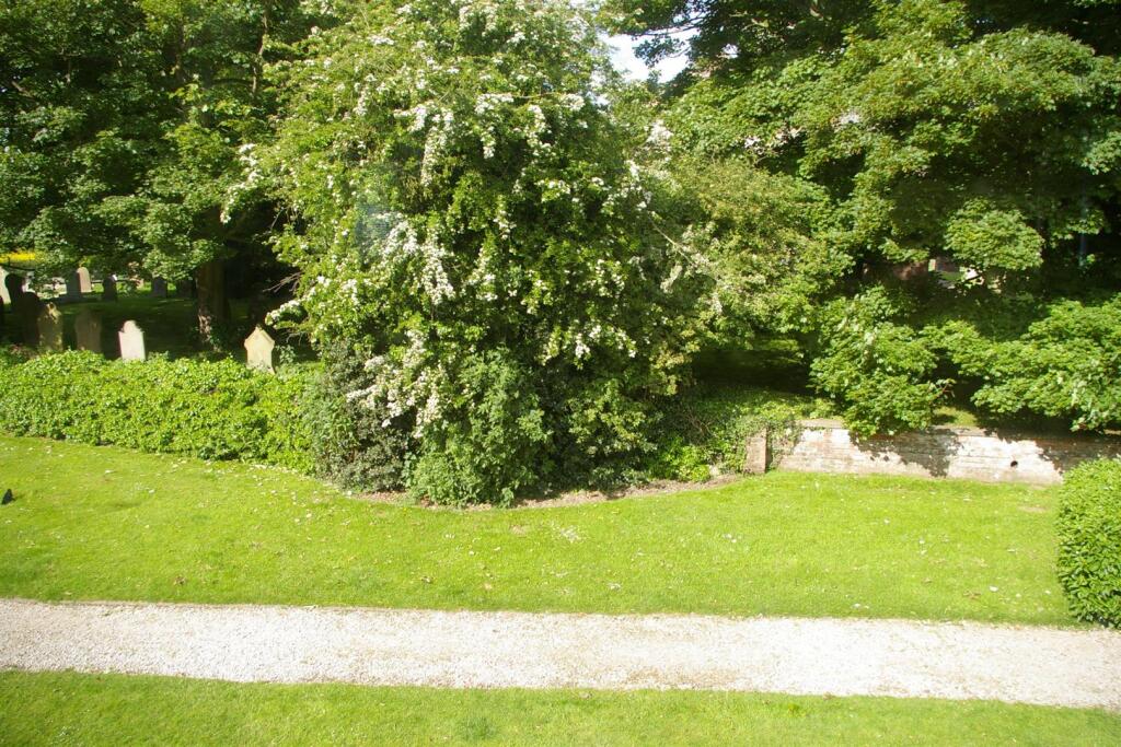 COMMUNAL GARDENS