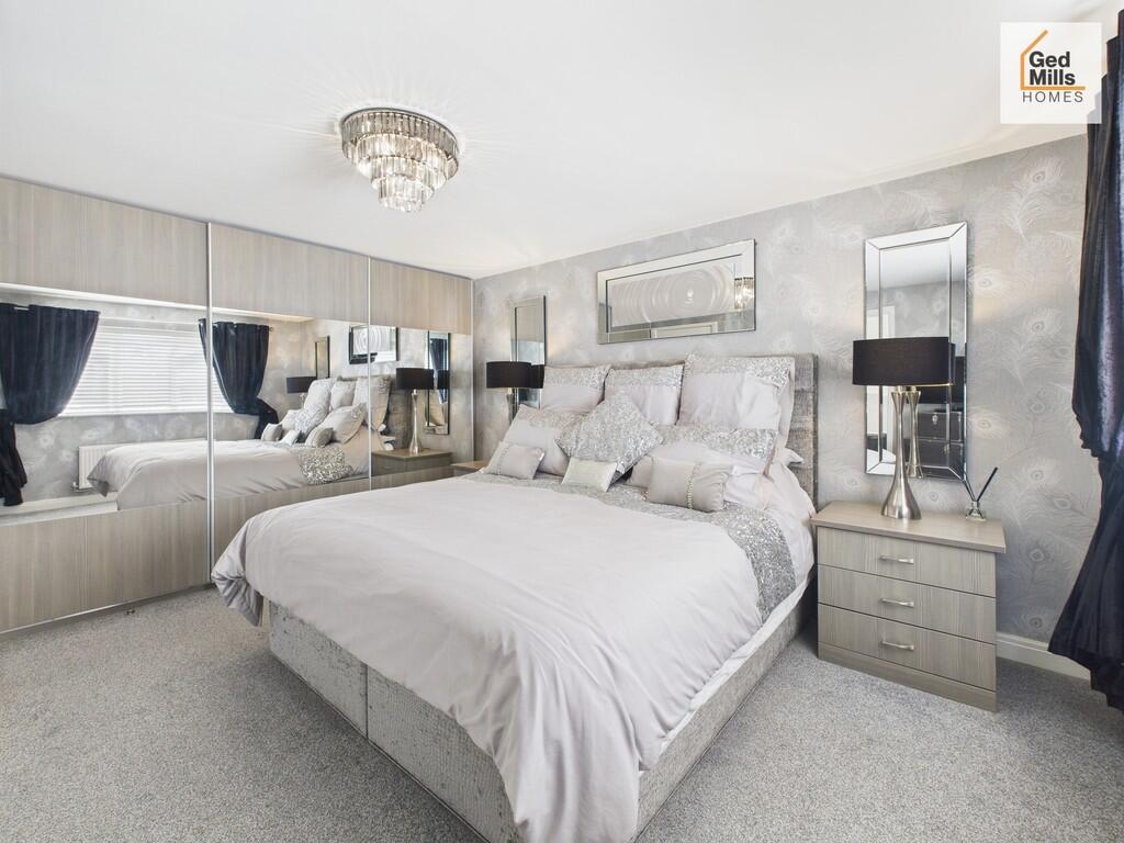 CAM04261G0-PR0070...