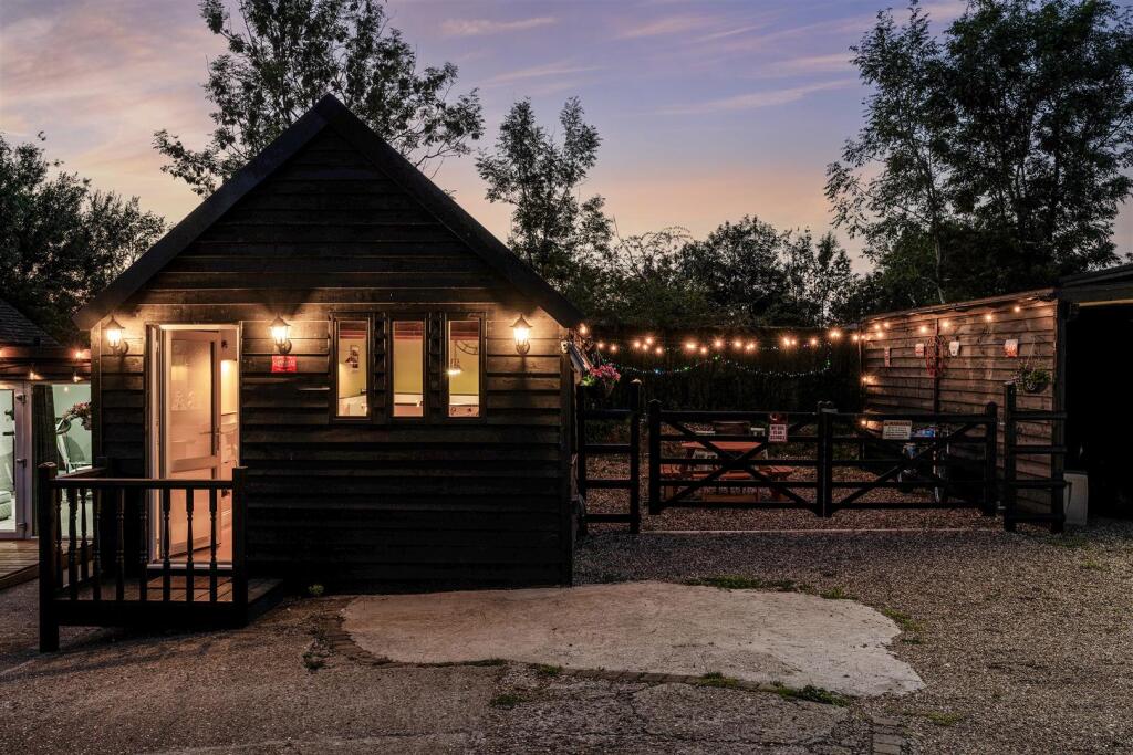 WOODPLACE FARM NIGHT SHOOT  (3).jpg