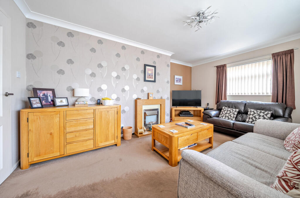 1299401-12-683836...