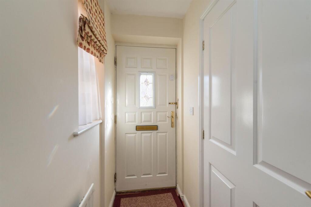 44 Pavillion Way NH 11.jpg