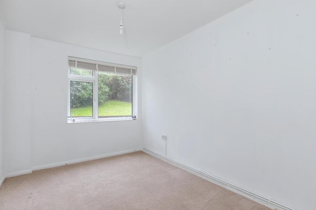 Wellingtonia Court_6.jpg