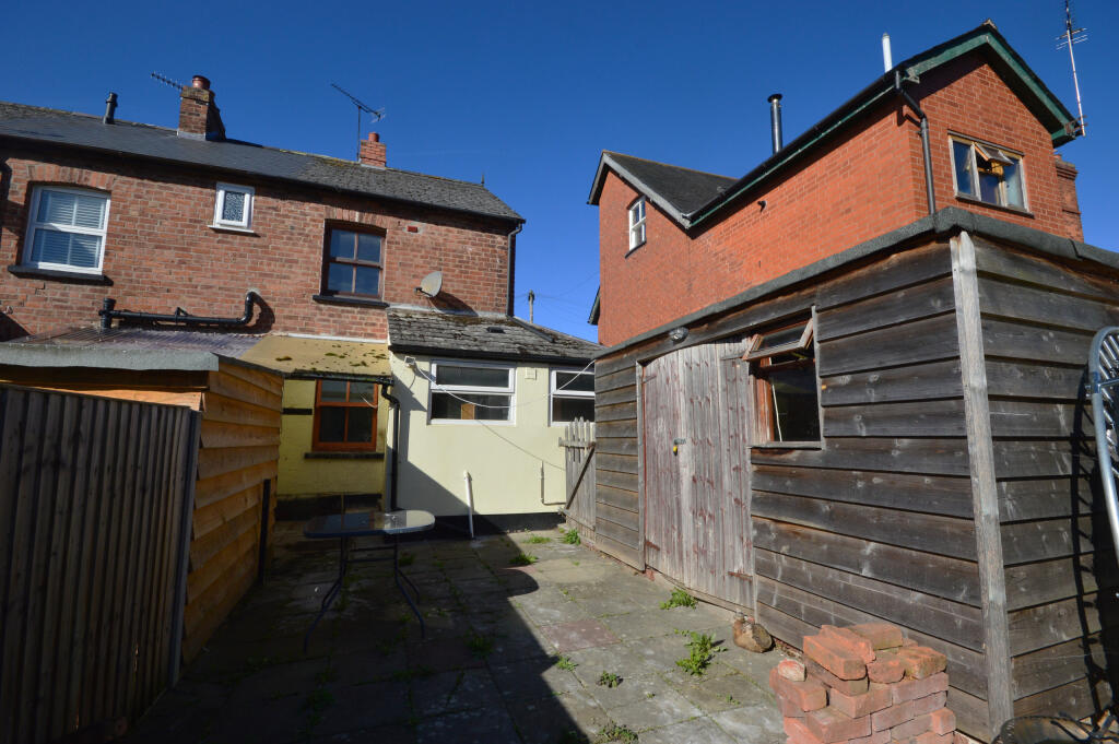 REAR ELEVATION CLOSE.JPG
