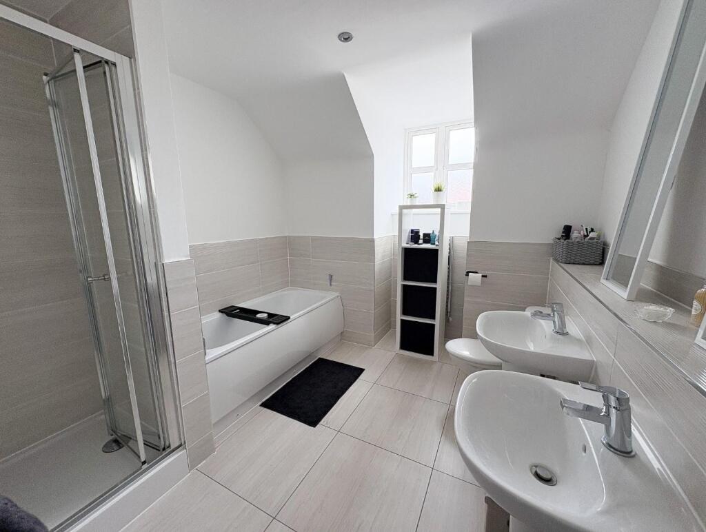 En suite.jpg