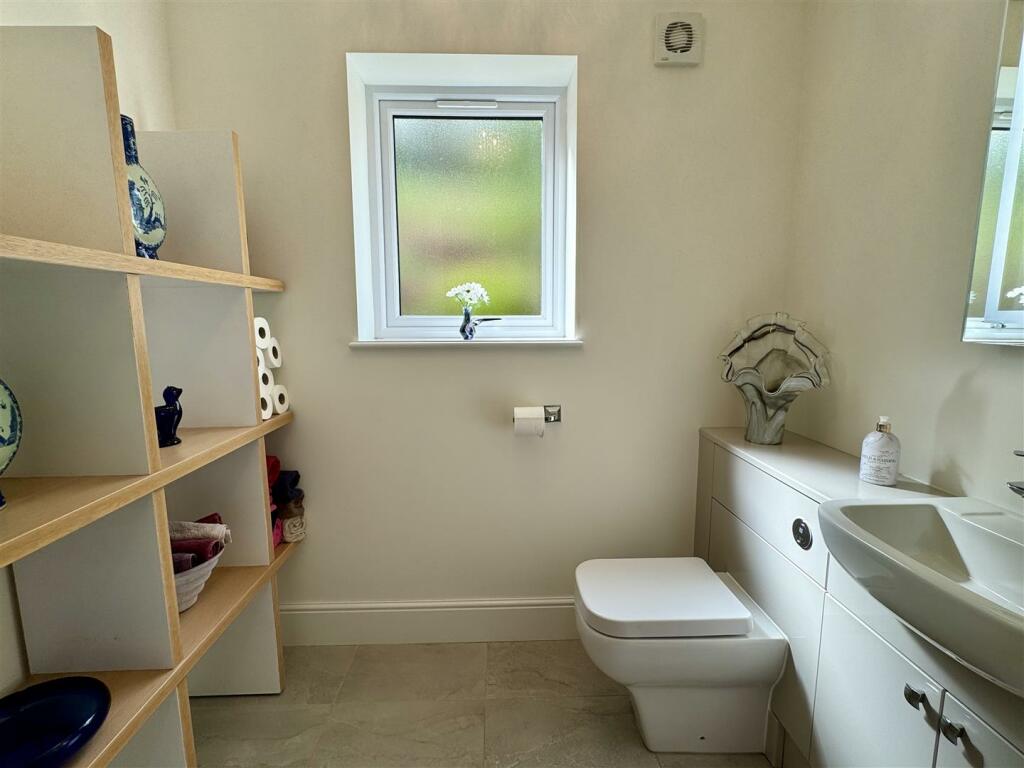Ground floor W.C.