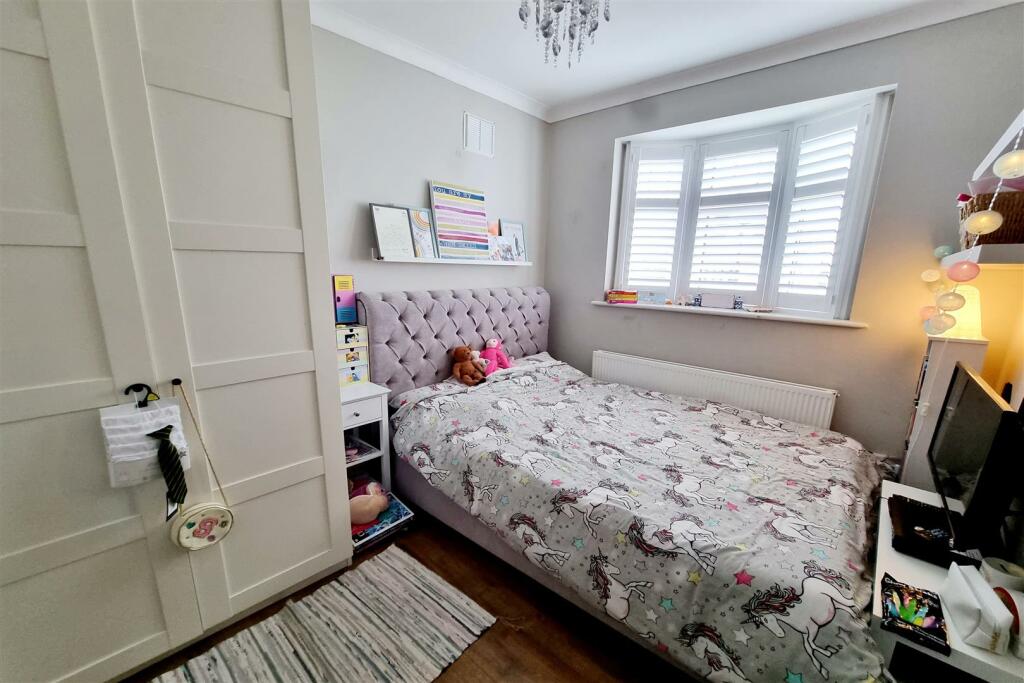 BEDROOM 3: