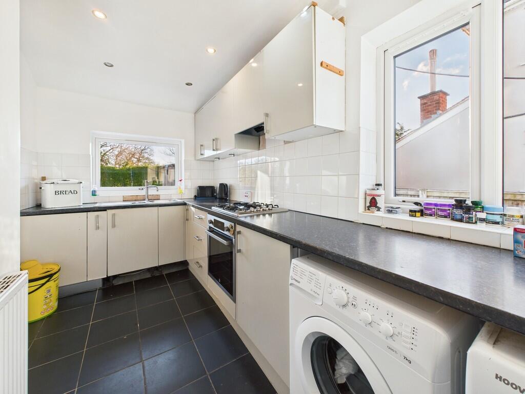 CAM02854G0-PR0483...