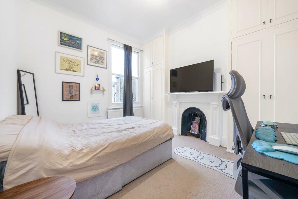 Bedroom (2).jpg
