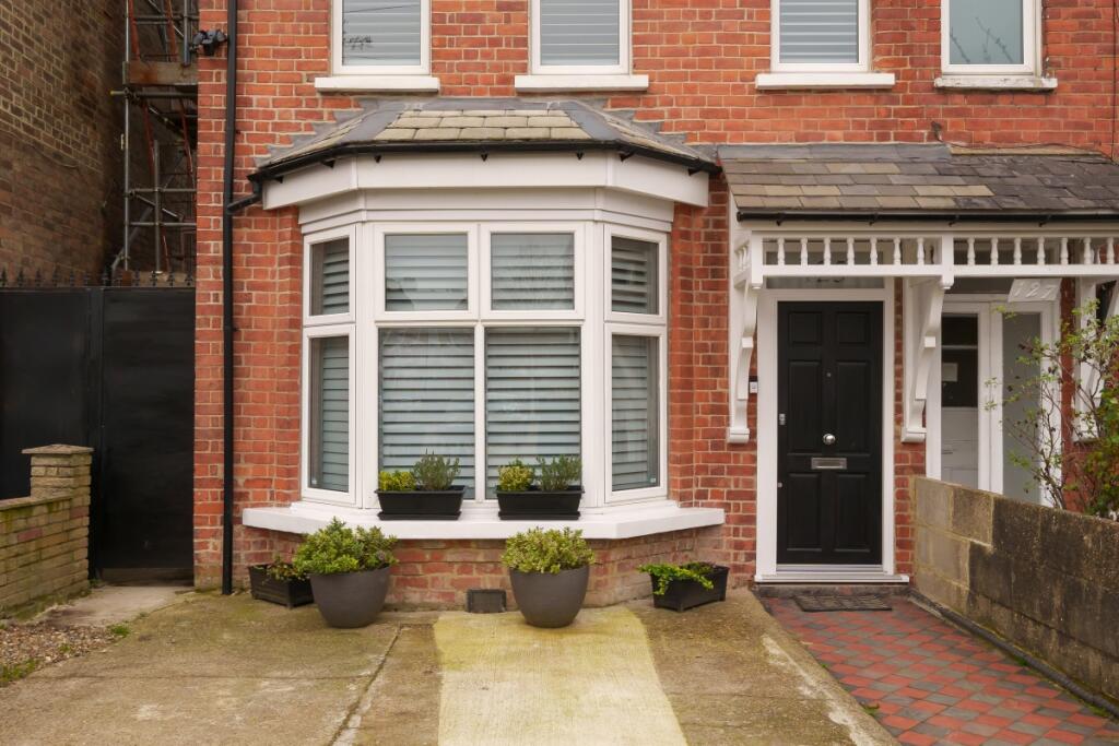 65f3e9a3c36a9-110...