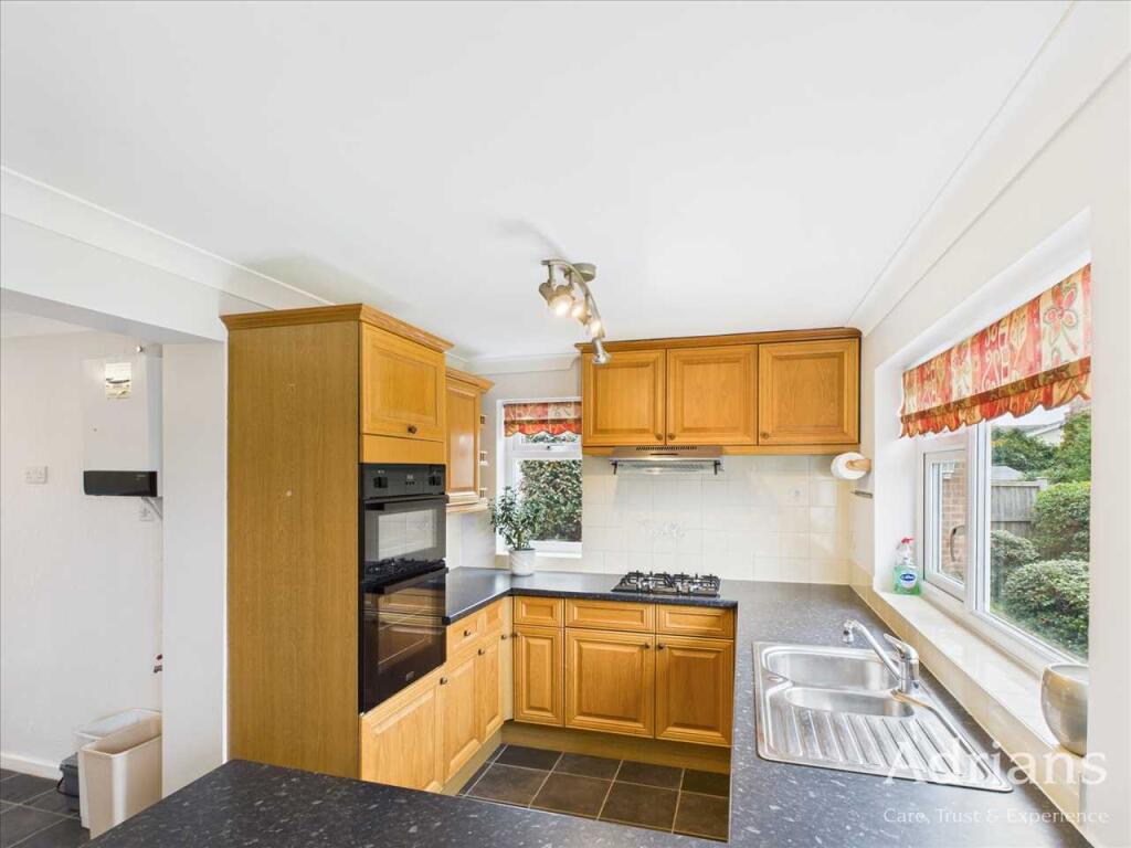 KITCHEN / DINER