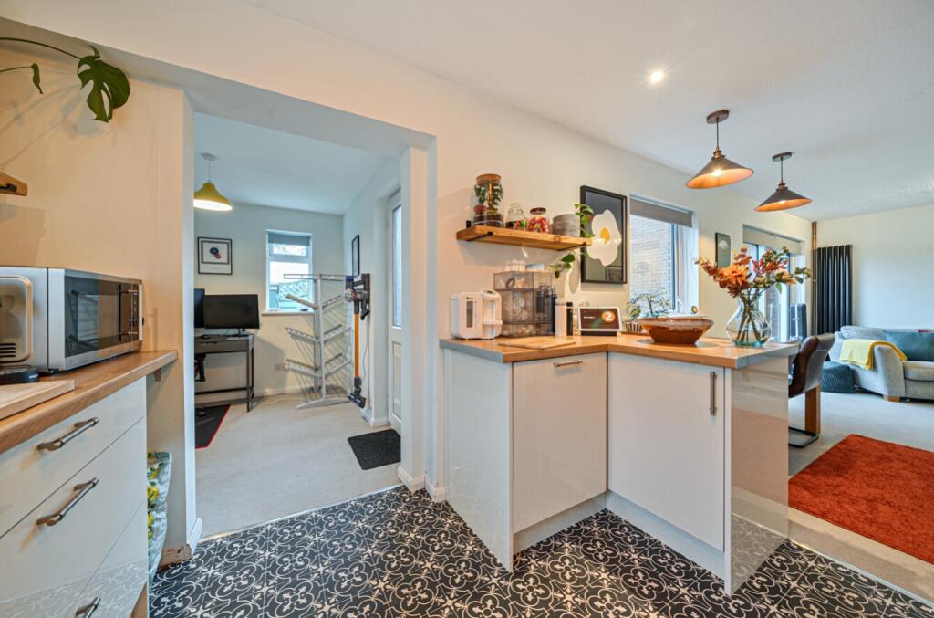 1394846-17-69493326d3dce-ARW-1