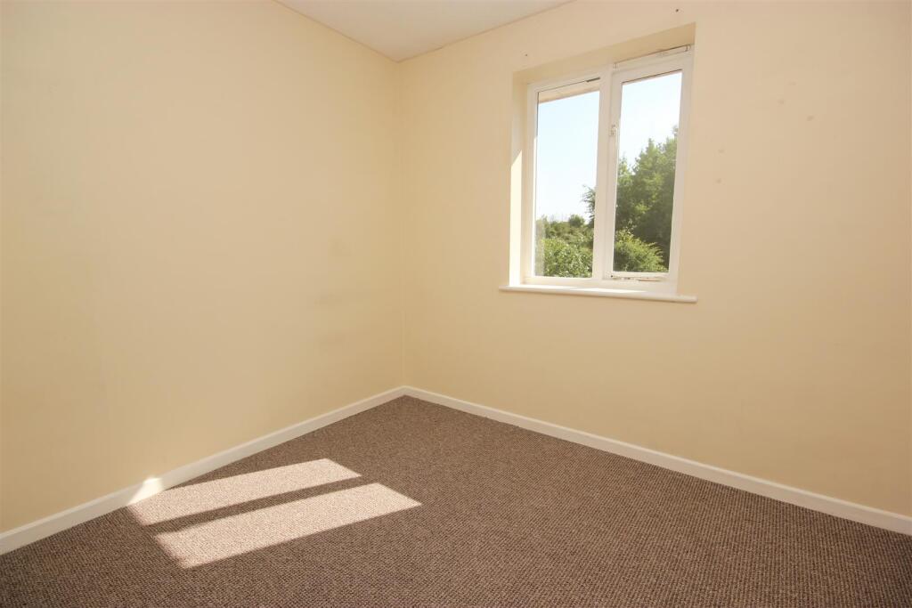 Bedroom 2.jpg