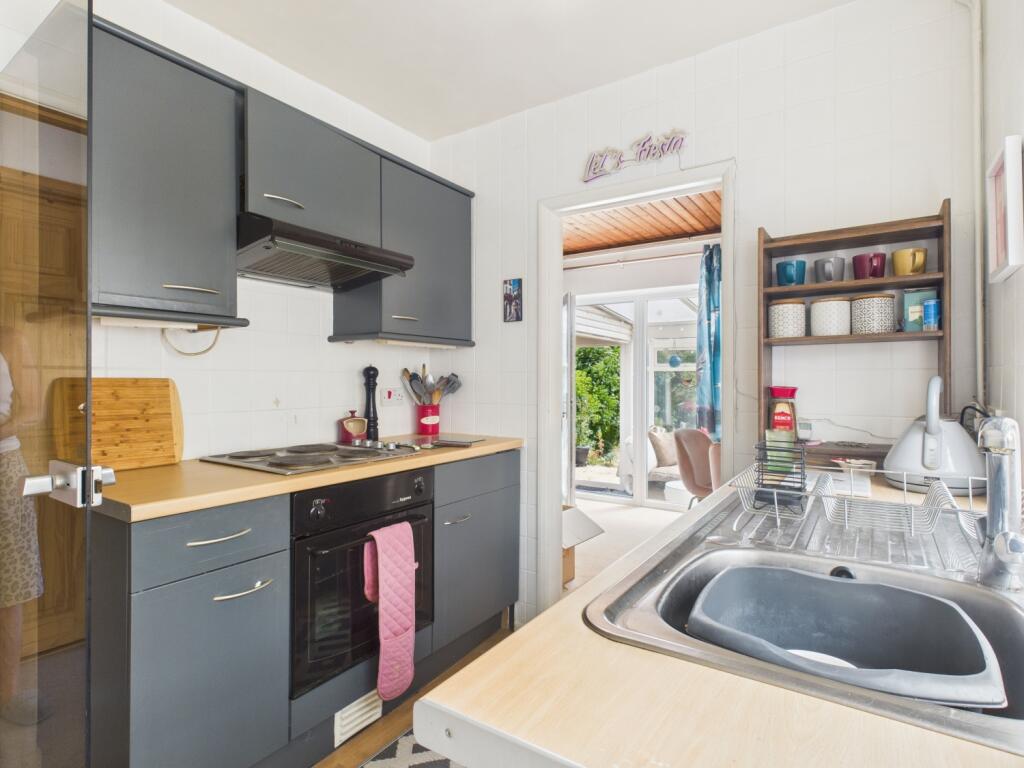 CAM04922G0-PR0047-STILL010