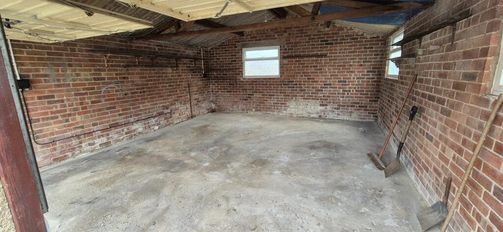 Garage.jpg