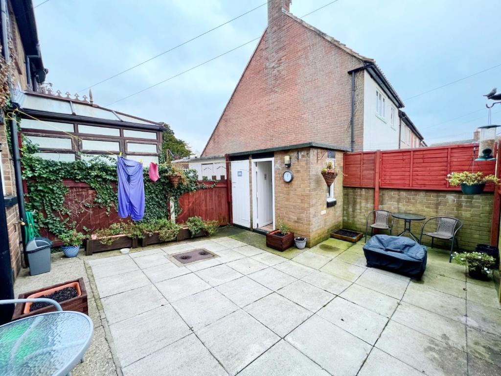 Yard 2.jpg