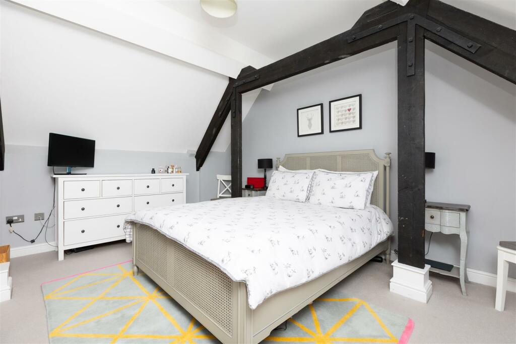 Principal Bedroom