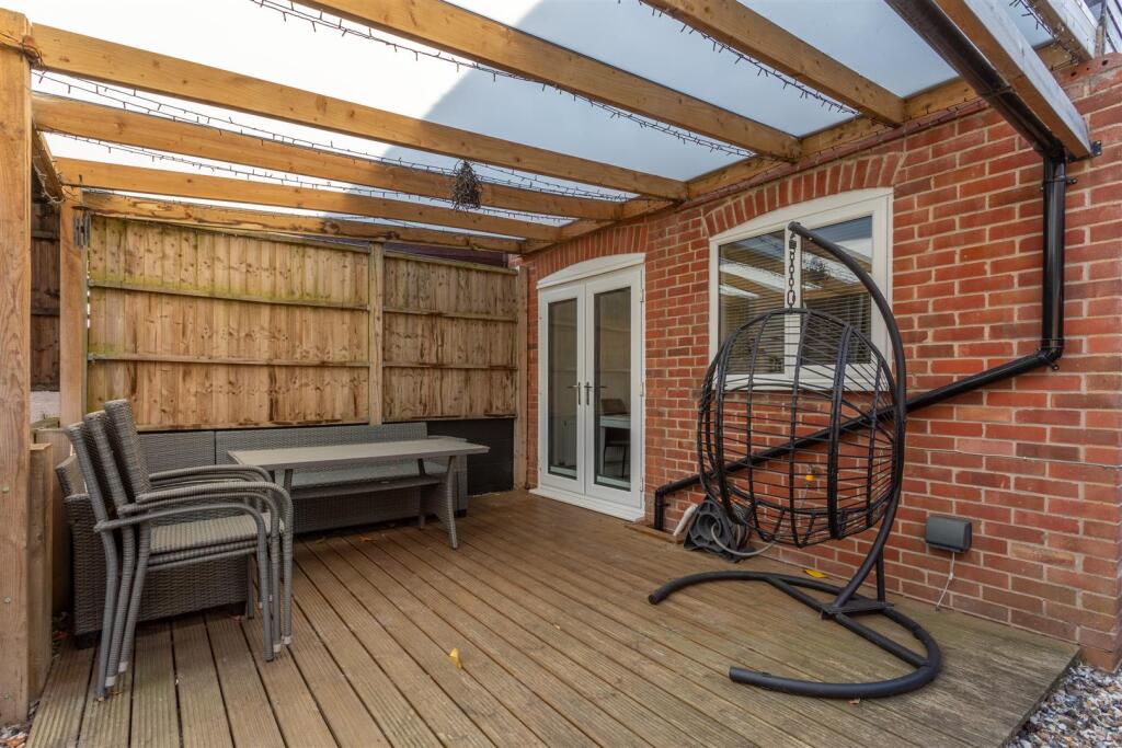 DWELEST - 16 Harrow Road, Swadlincote, DE11 0XD-00