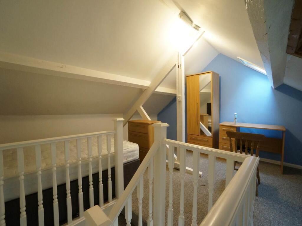 Bedroom 4.JPG