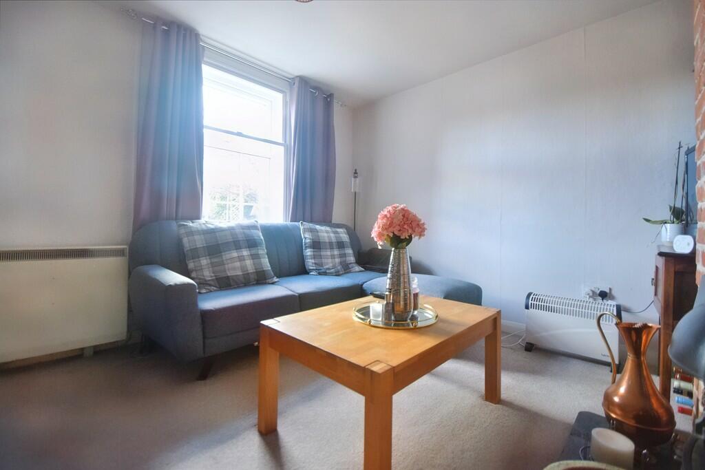 Living Room (2)