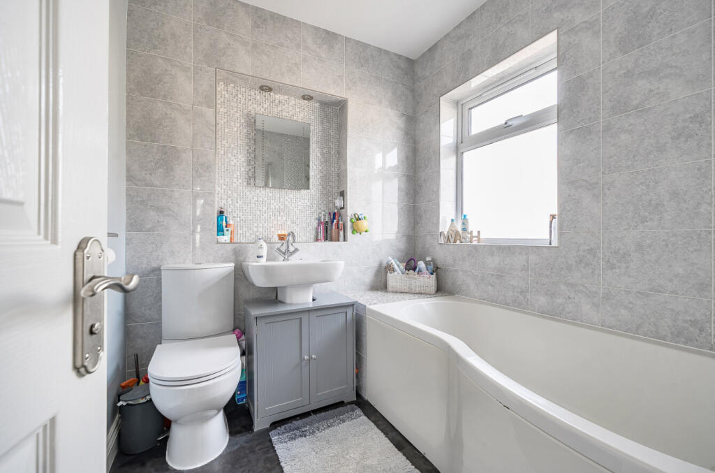 1360534-5-68e531d...