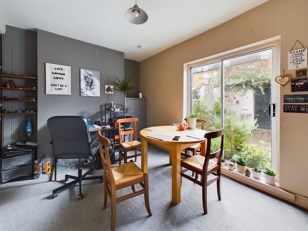 CAM01835G0-PR0131...