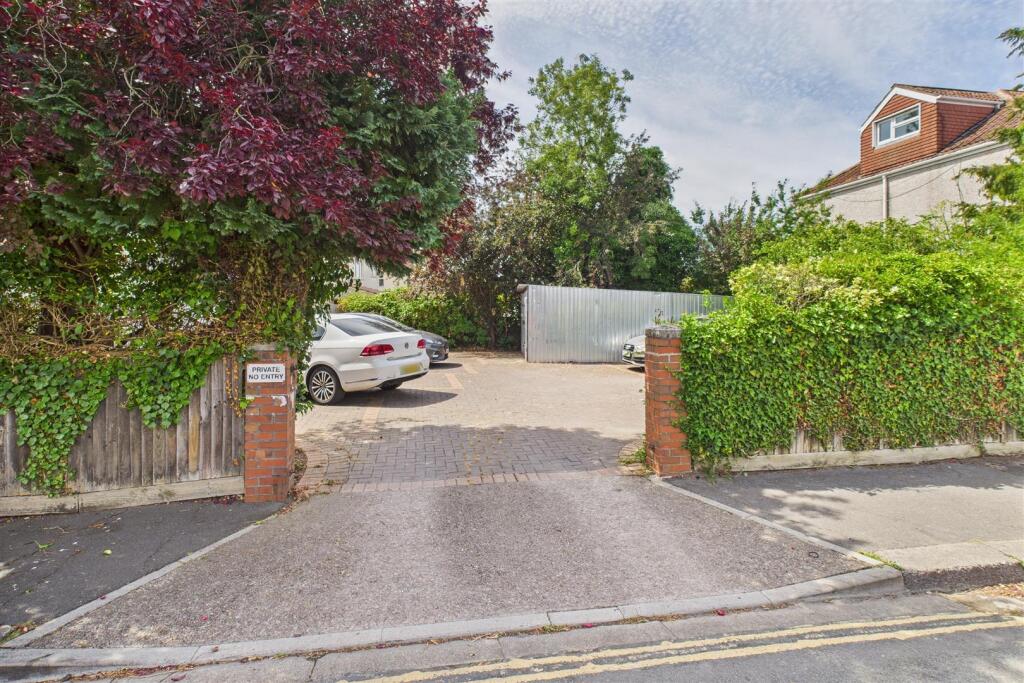 Flats 1 - 7, 227 Lodge Causeway, Fishponds, Bristo