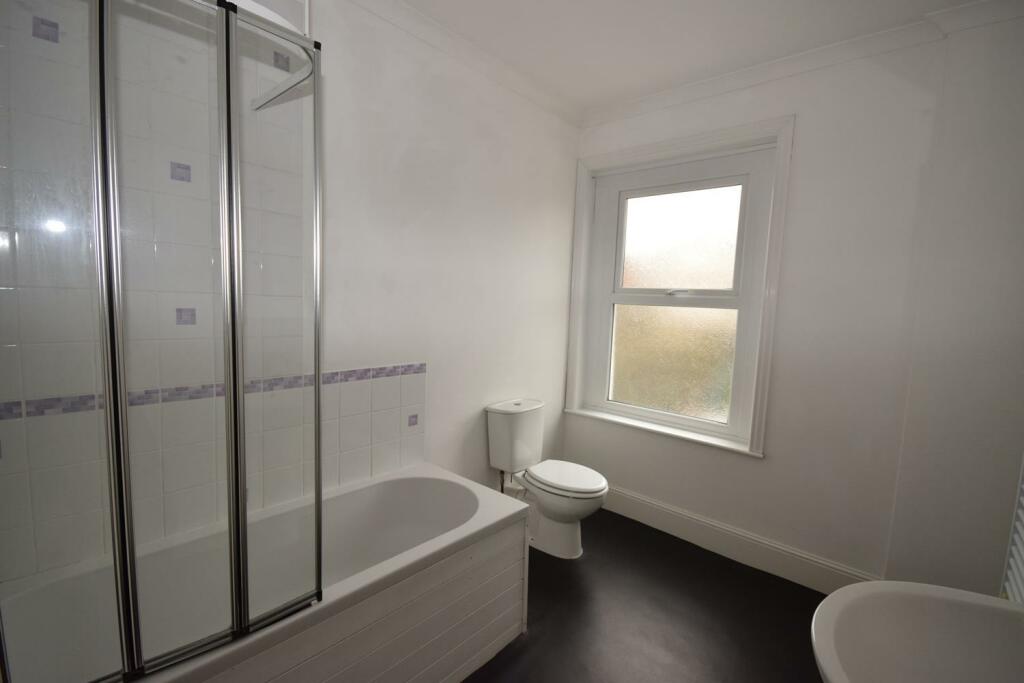 BATH.JPG