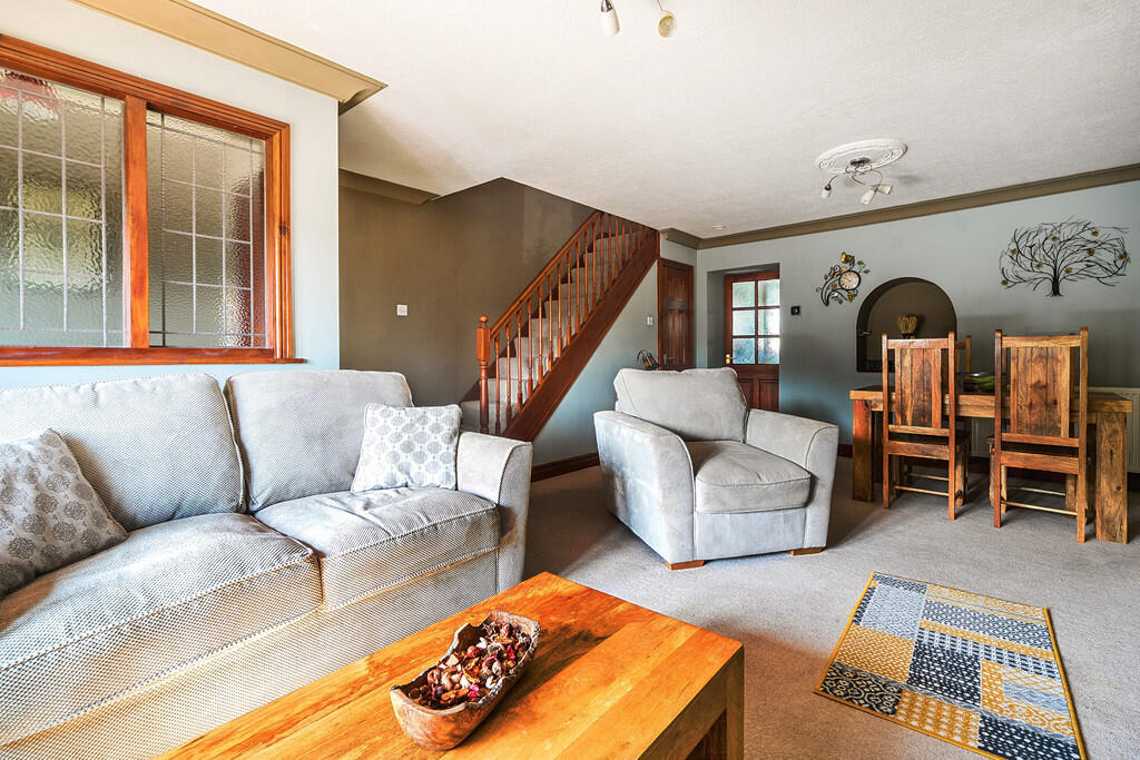 Living/Dining Roo...