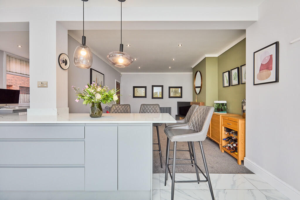 Edward Knight 202...