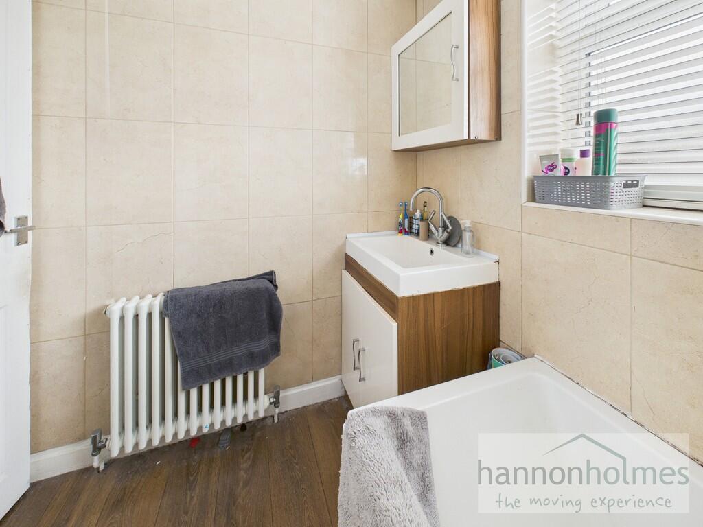 CAM05283G0-PR0119...