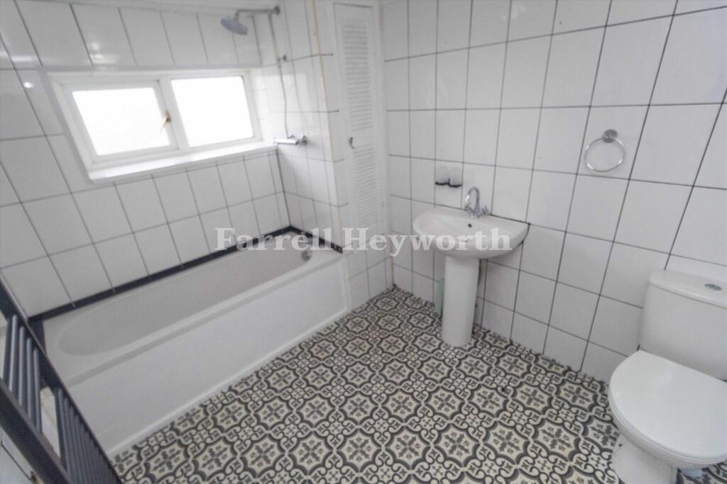 Bathroom T202501241529.jpg