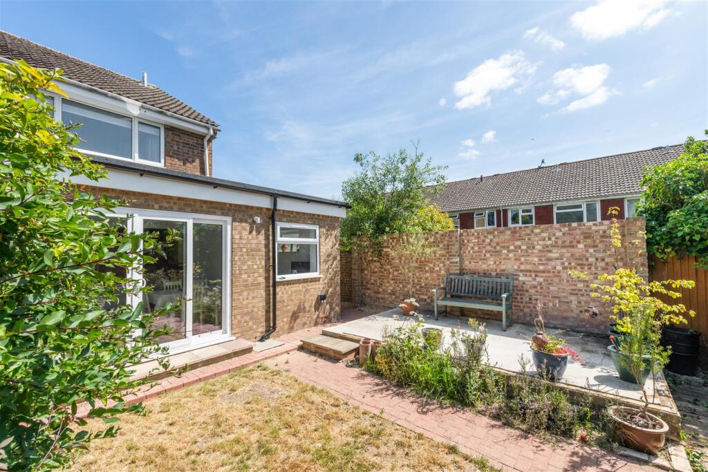 1 The Lynchetts-28.jpg