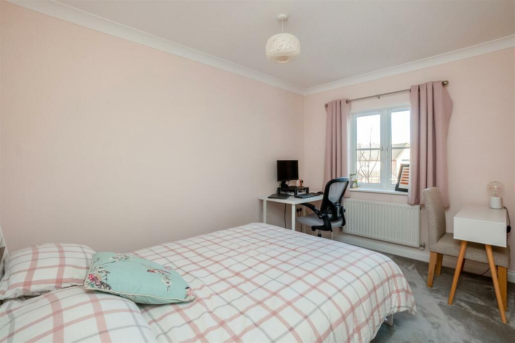 29 Stephenson Way-16.jpg
