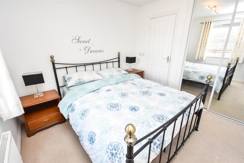 Bedroom1.JPG