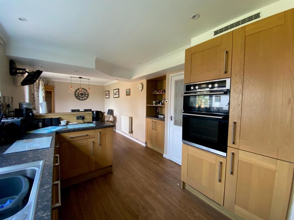 Kitchen Dining Room.jpg