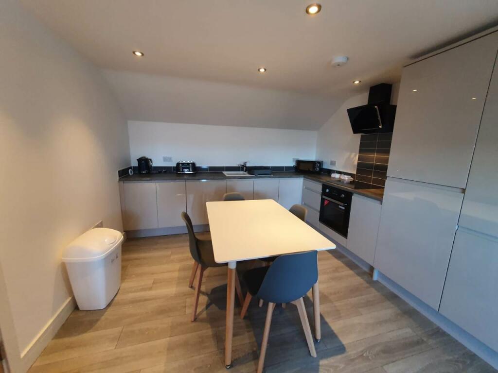 KitchenDining1