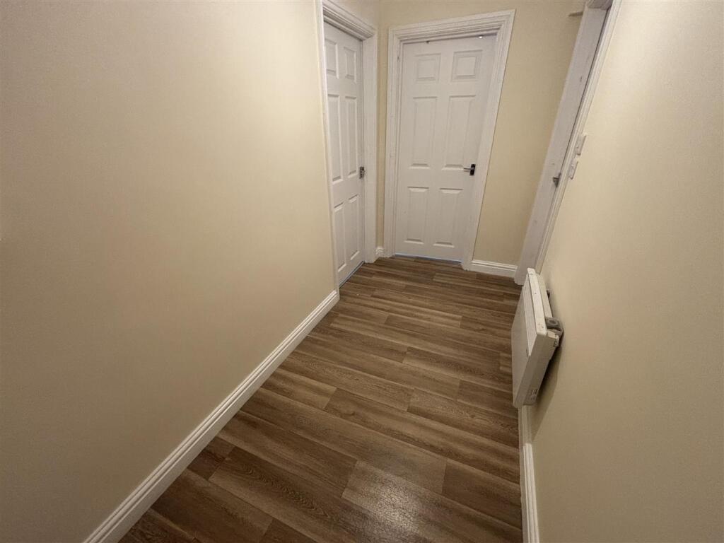 Hallway.jpg