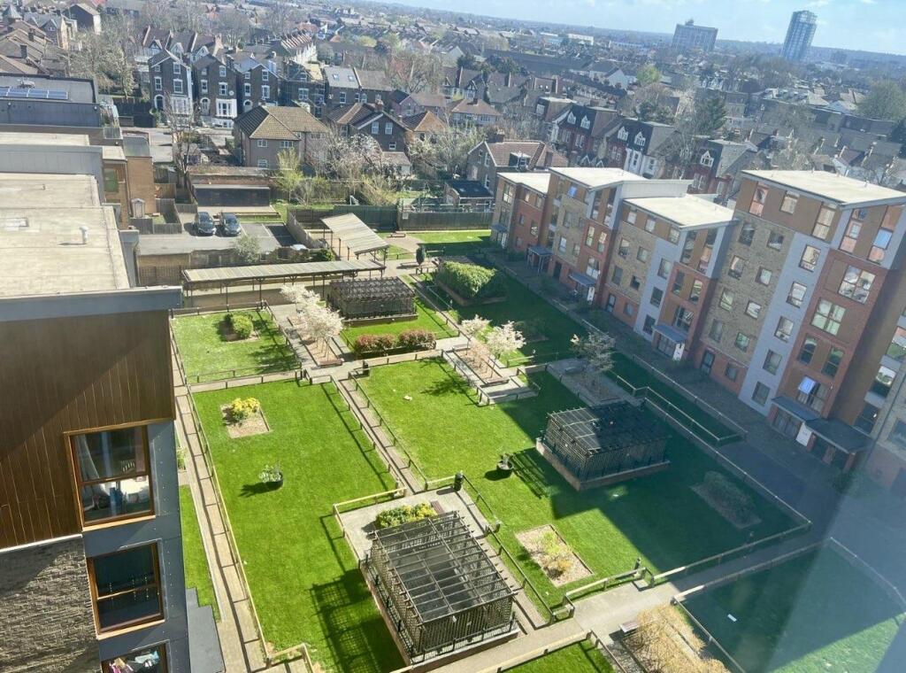 City House -- Communal gardens.jpg