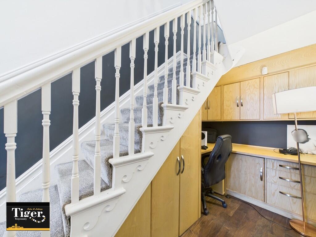 CAM02176G0-PR0541...