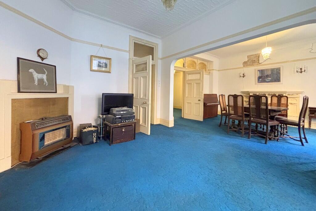 Living/Dining Room