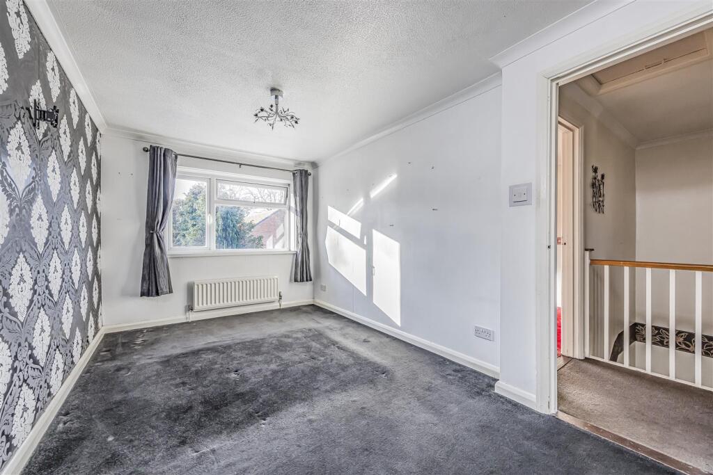37 Springwood Avenue, Waterlooville-PorticoMarketi