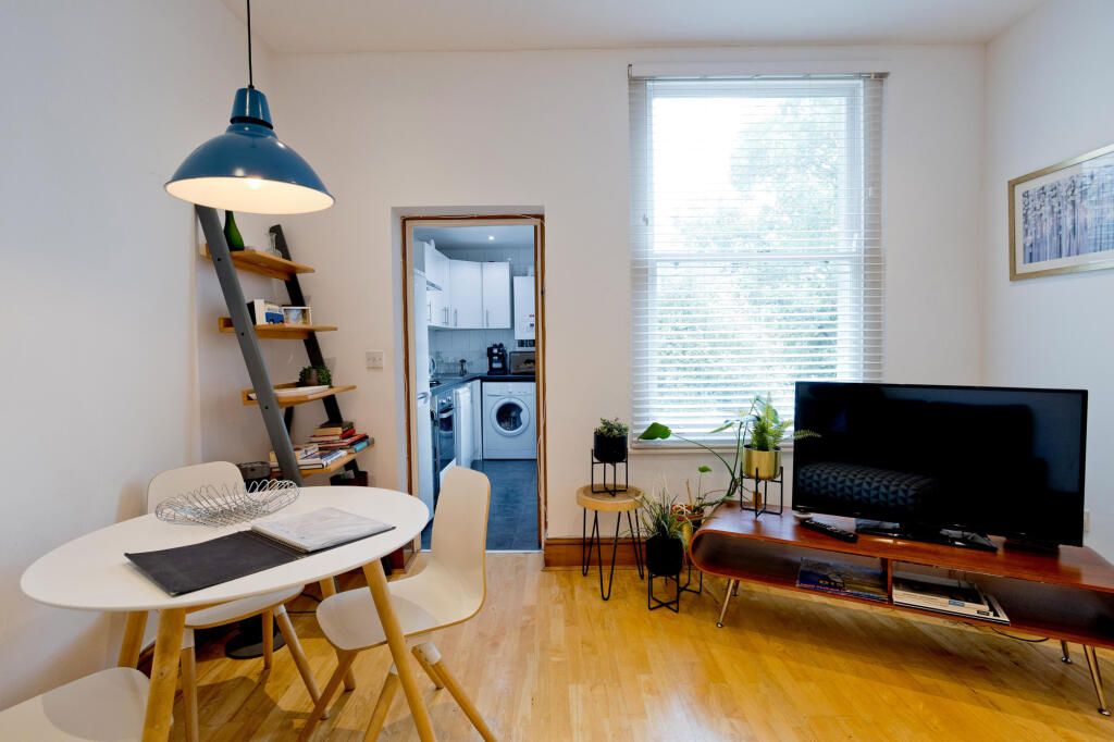 Calabria Road, London, N5