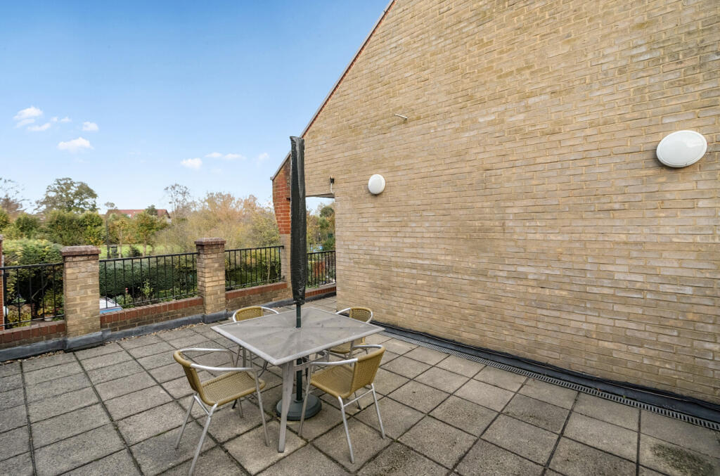 1384006-13-691f33...