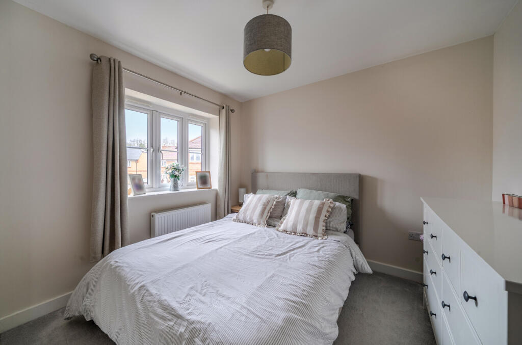 1393773-4-6943f35...