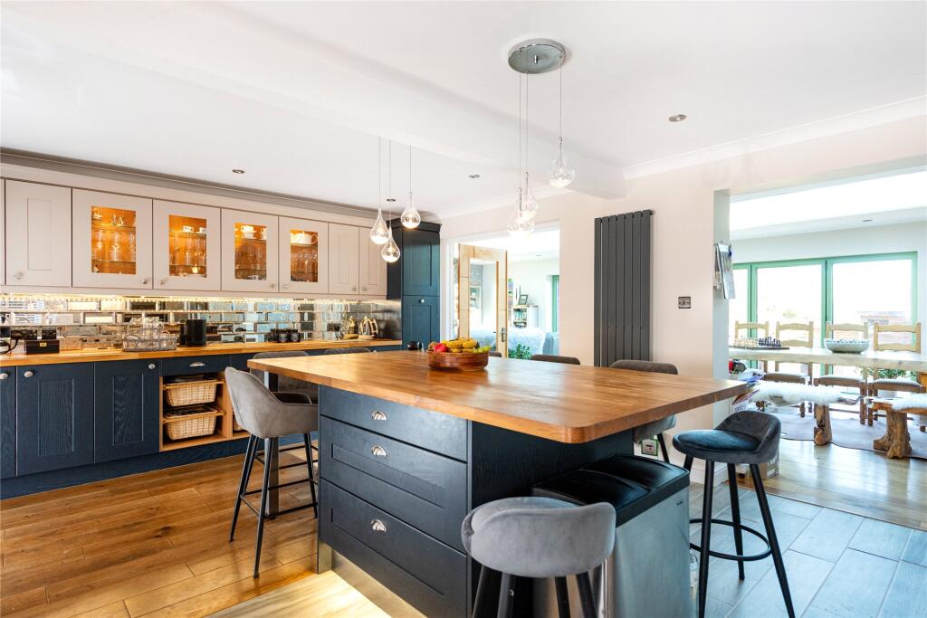 Kitchen/Breakfast