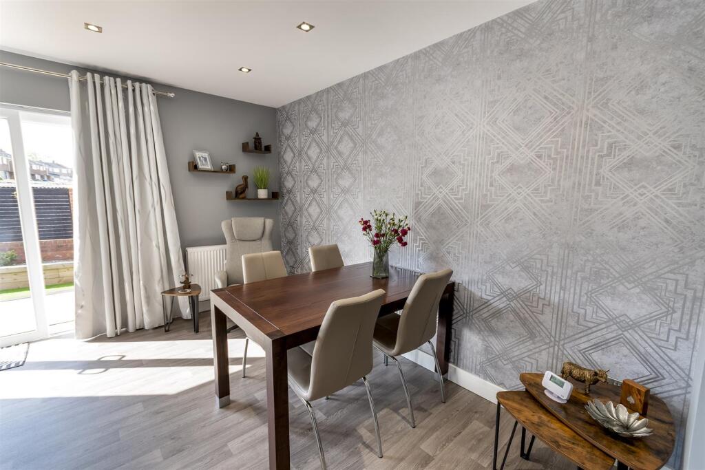 DSC_3900-Edit_dining table.JPG