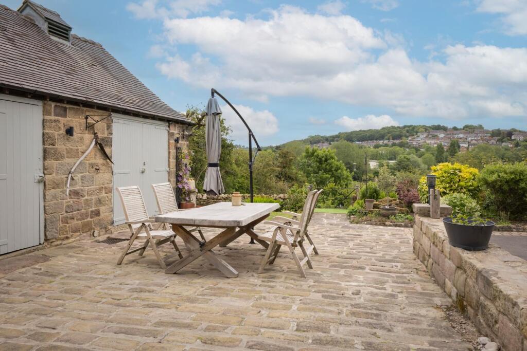 Courtyard and view.jpg