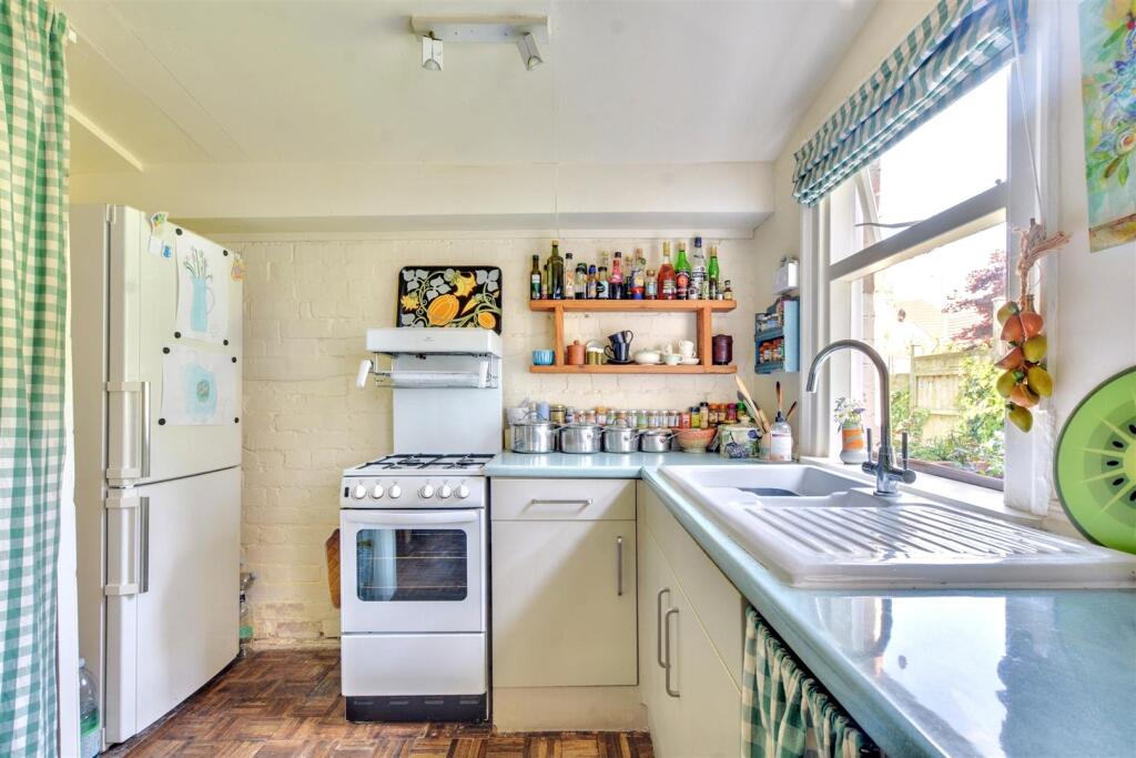 Kitchen_3.jpeg